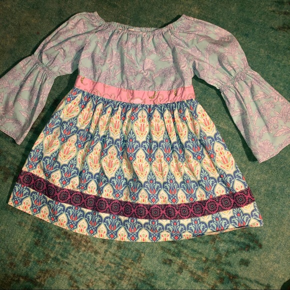 💜 MATILDA JANE OFF THE SHOULDER TOP 💜 - Picture 2 of 5